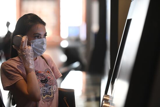 Russia Coronavirus Lockdown Ease
