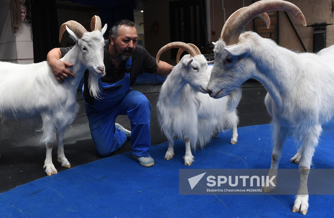 Russia Coronavirus Lockdown Ease