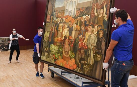 Russia Coronavirus Lockdown Ease