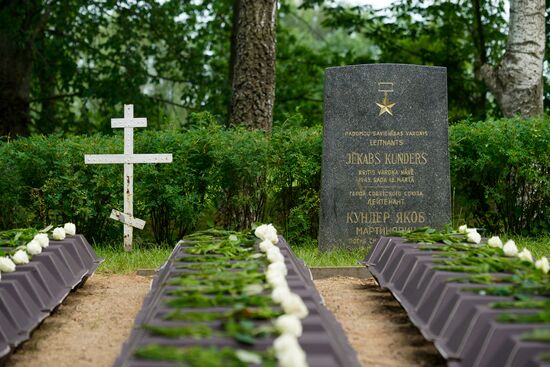 Latvia WWII Soviet Soldiers Reburial