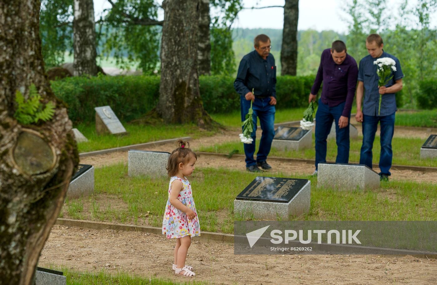 Latvia WWII Soviet Soldiers Reburial