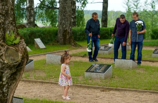 Latvia WWII Soviet Soldiers Reburial