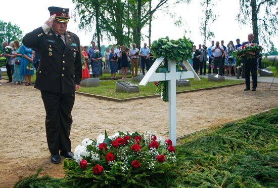 Latvia WWII Soviet Soldiers Reburial