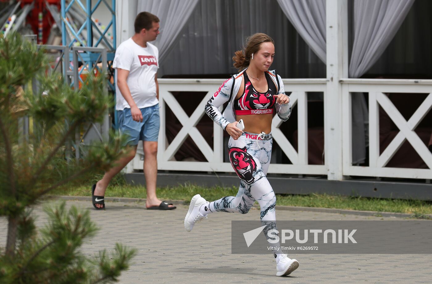 Russia Coronavirus Lockdown Ease