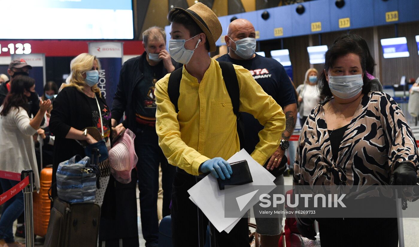 Russia Coronavirus Lockdown Ease