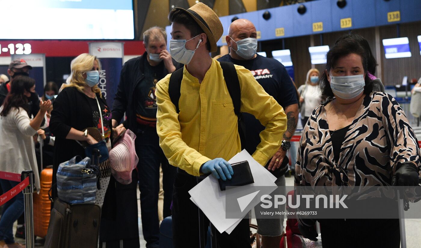 Russia Coronavirus Lockdown Ease