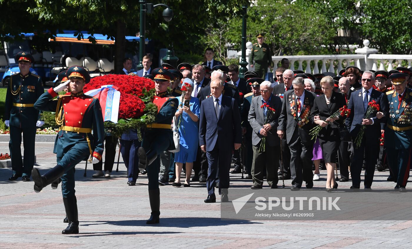 Russia Putin WWII Victims Remembrance Day