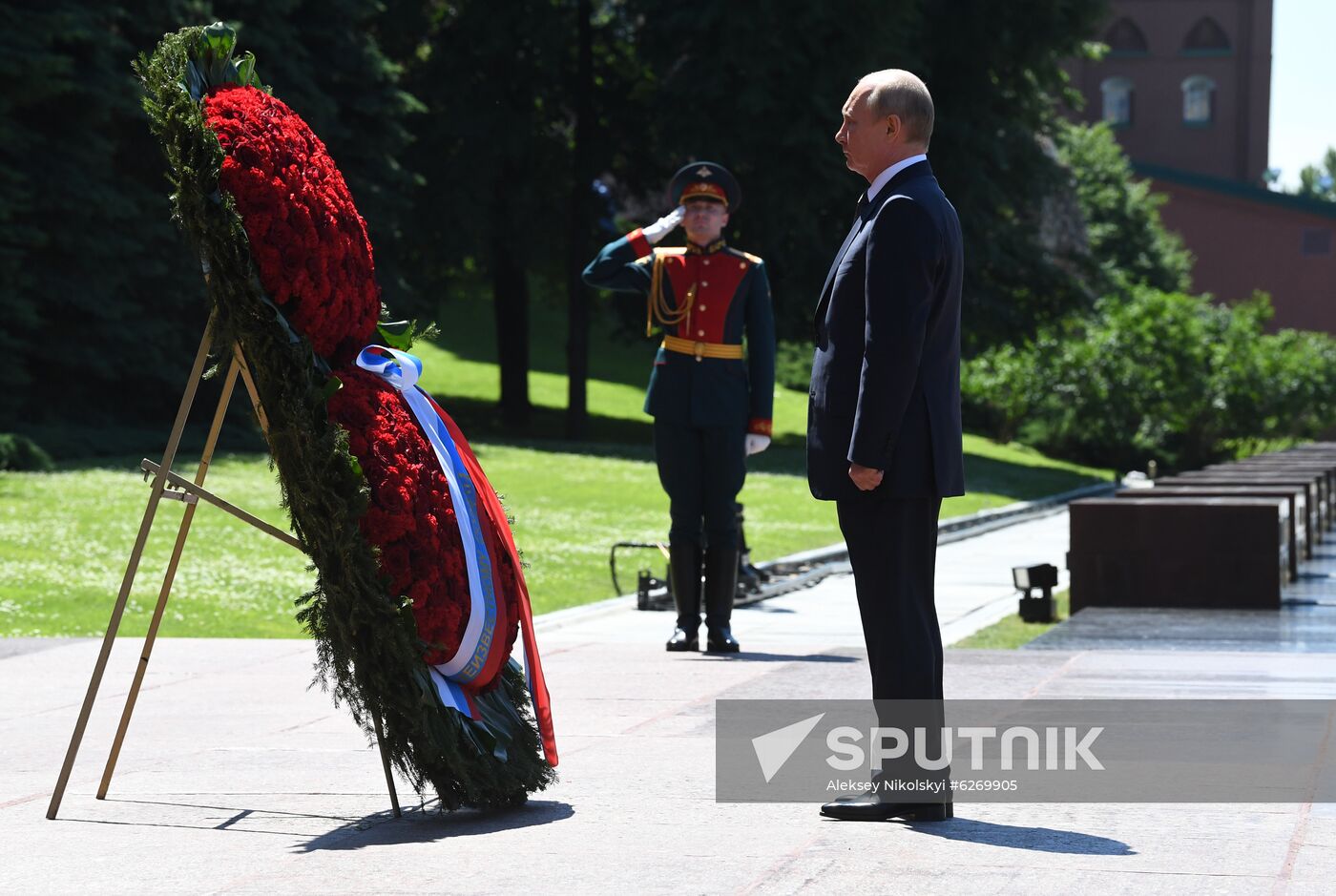 Russia Putin WWII Victims Remembrance Day