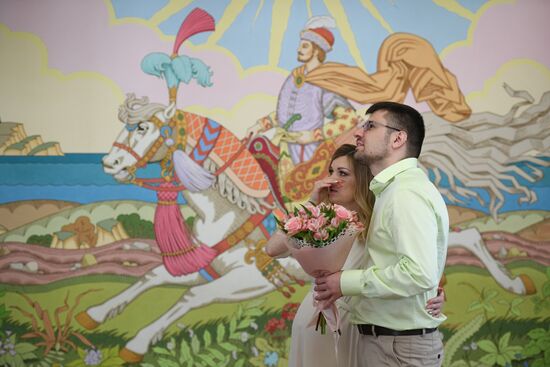 Russia Coronavirus Lockdown Ease