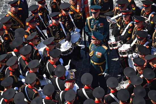 Military parade to commemorate 75th anniversary of Victory in World War II