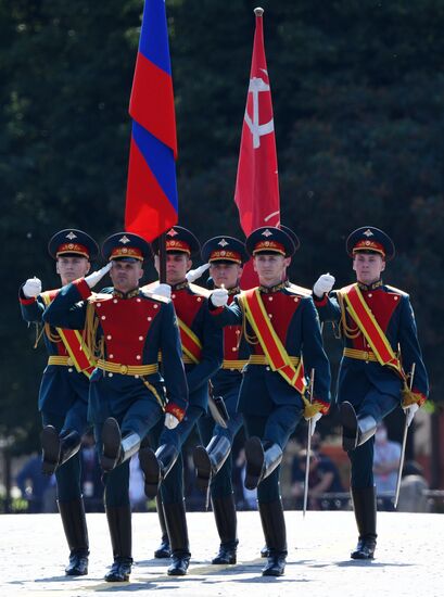 Military parade to commemorate 75th anniversary of Victory in World War II