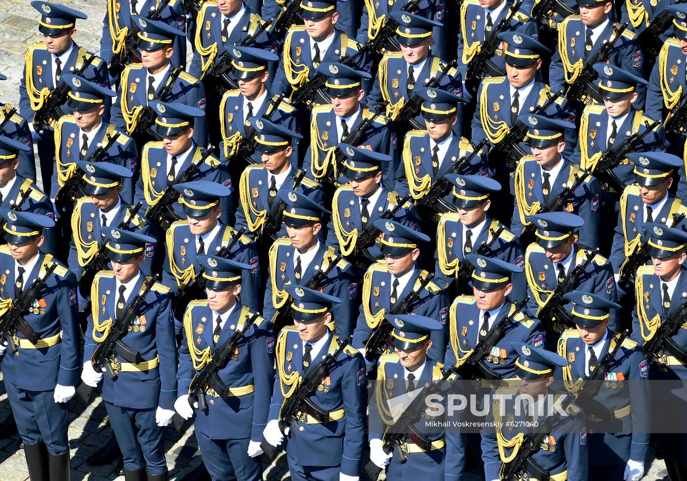 Military parade to commemorate 75th anniversary of Victory in World War II