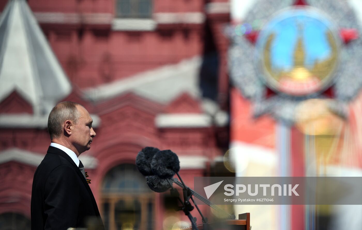 Russian President Vladimir Putin takes part in military parade to mark 75th anniversary of Victory in World War II