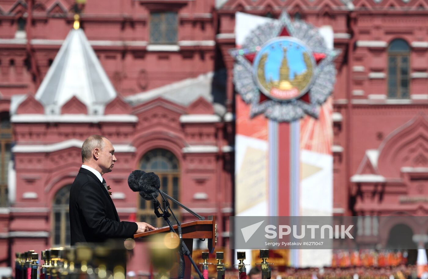 Russian President Vladimir Putin takes part in military parade to mark 75th anniversary of Victory in World War II