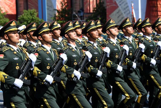 Military parade to commemorate 75th anniversary of Victory in World War II