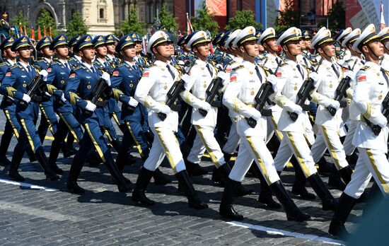 Military parade to commemorate 75th anniversary of Victory in World War II