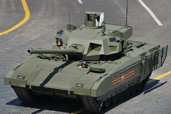 Military parade to commemorate 75th anniversary of Victory in World War II