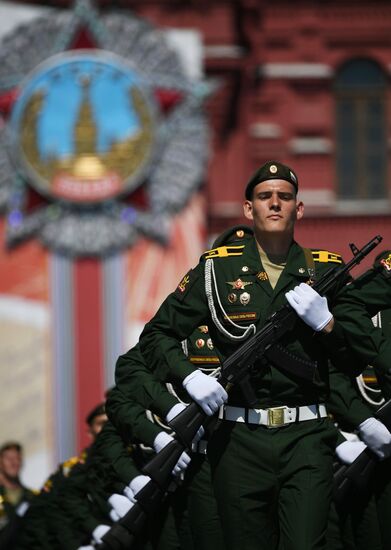 Military parade to commemorate 75th anniversary of Victory in World War II
