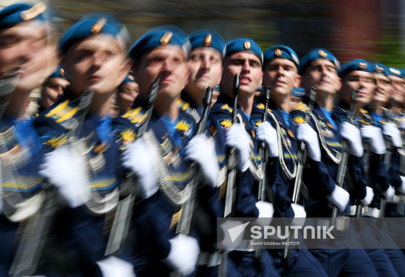 Military parade to commemorate 75th anniversary of Victory in World War II