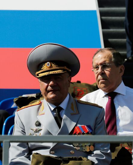 Russian President Vladimir Putin takes part in military parade to mark 75th anniversary of Victory in World War II