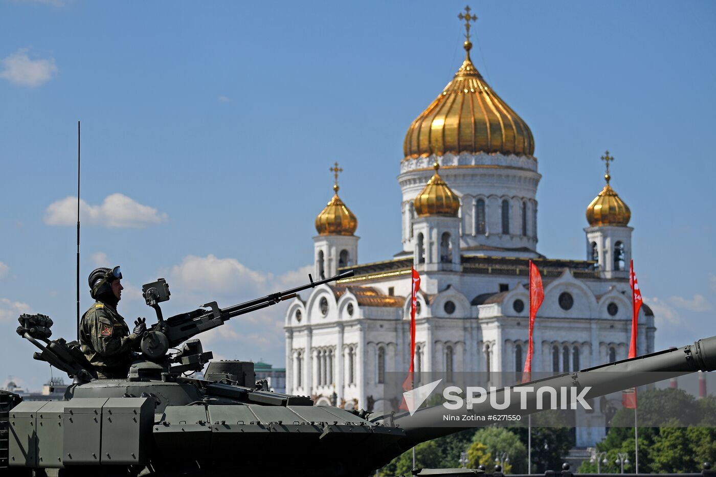 Military parade to commemorate 75th anniversary of Victory in World War II