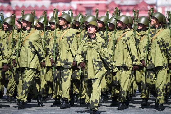 Military parade to commemorate 75th anniversary of Victory in World War II