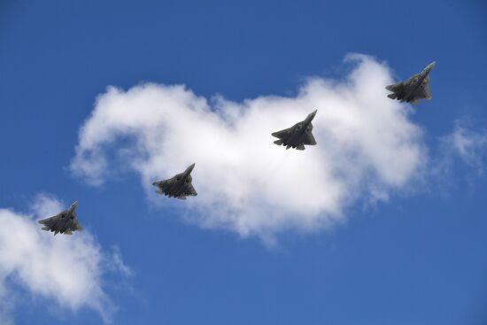 Military parade to commemorate 75th anniversary of Victory in World War II