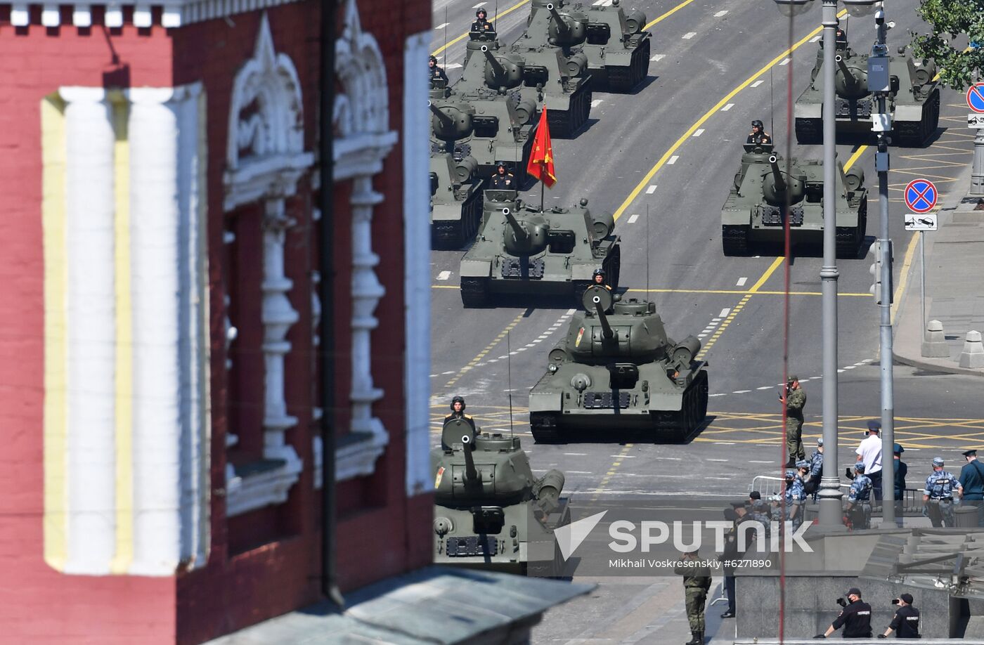 Military parade to commemorate 75th anniversary of Victory in World War II