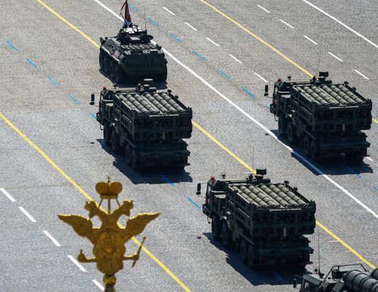 Military parade to commemorate 75th anniversary of Victory in World War II