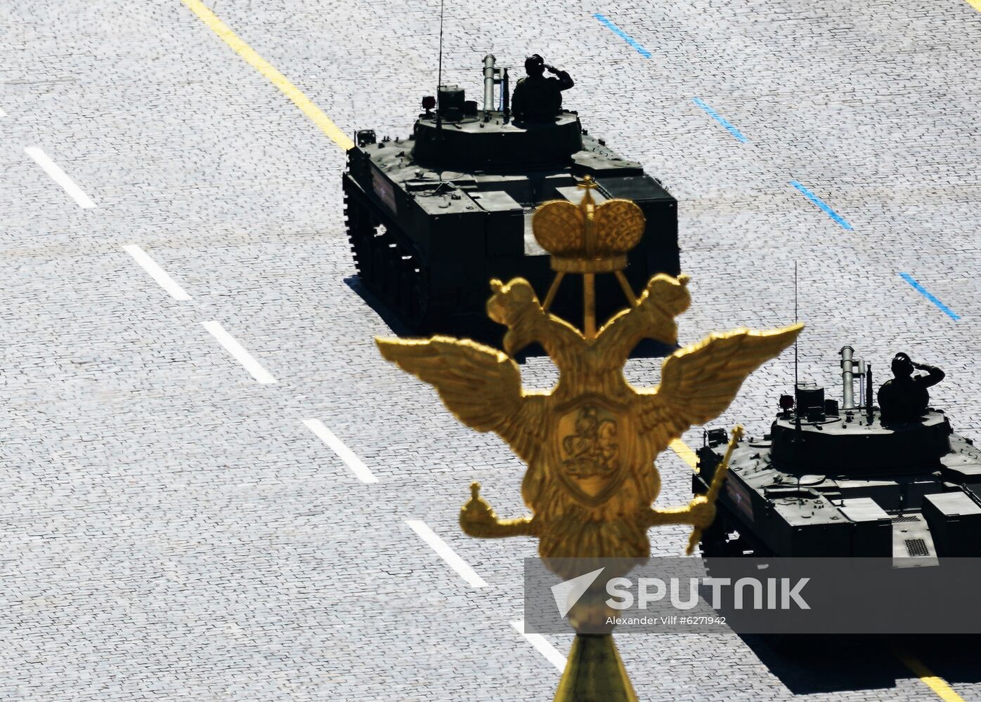 Military parade to commemorate 75th anniversary of Victory in World War II