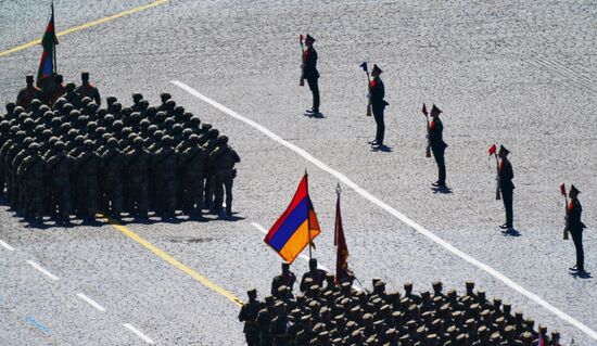 Military parade to commemorate 75th anniversary of Victory in World War II