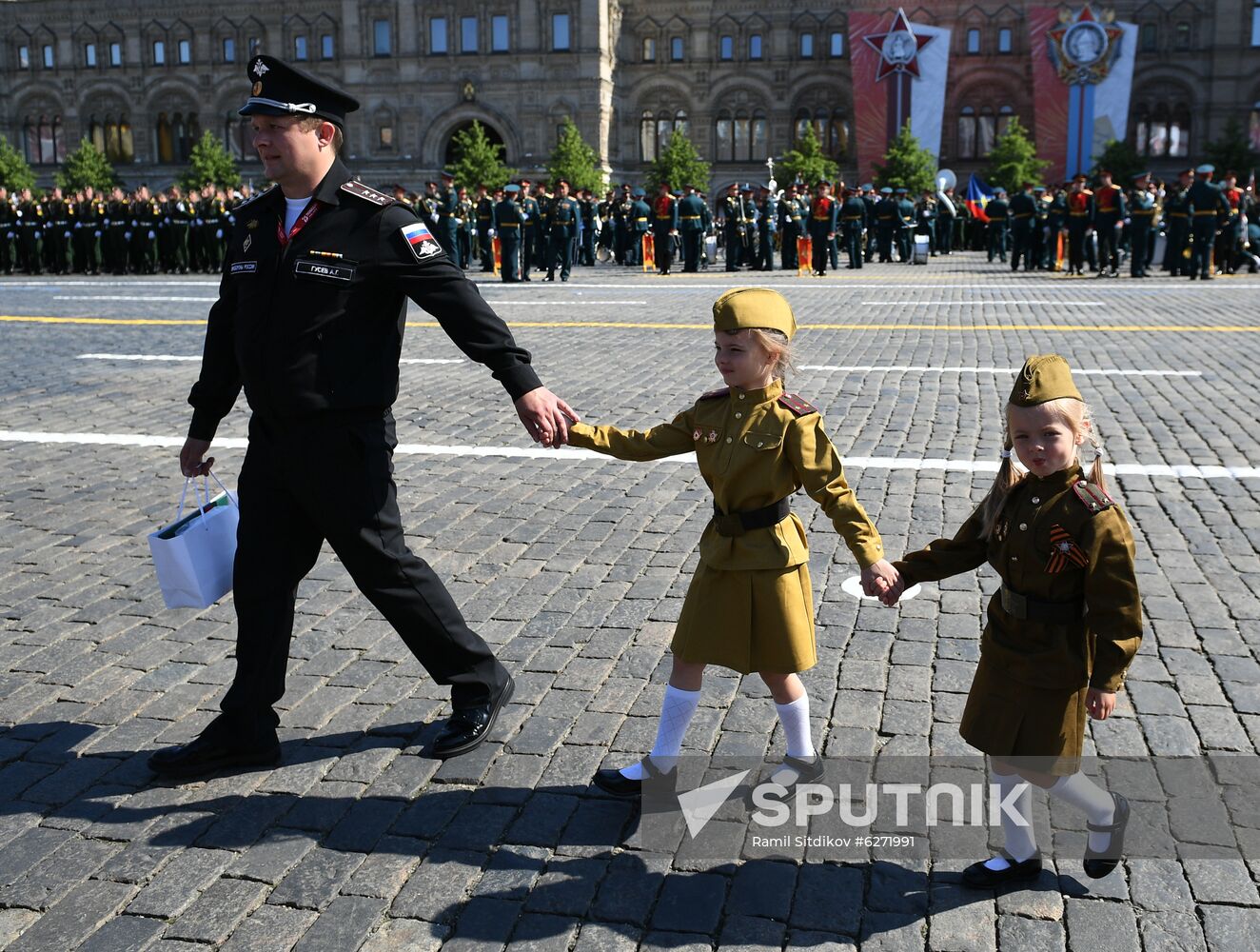 Military parade to commemorate 75th anniversary of Victory in World War II