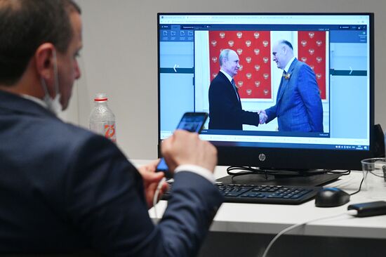 International Press Center's work at Manezh