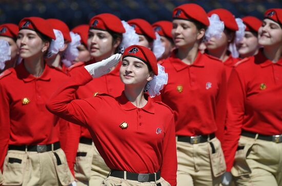 Military parade to commemorate 75th anniversary of Victory in World War II