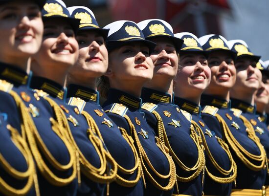 Military parade to commemorate 75th anniversary of Victory in World War II
