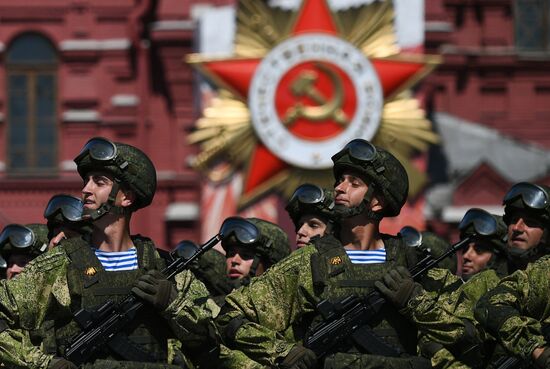 Military parade to commemorate 75th anniversary of Victory in World War II