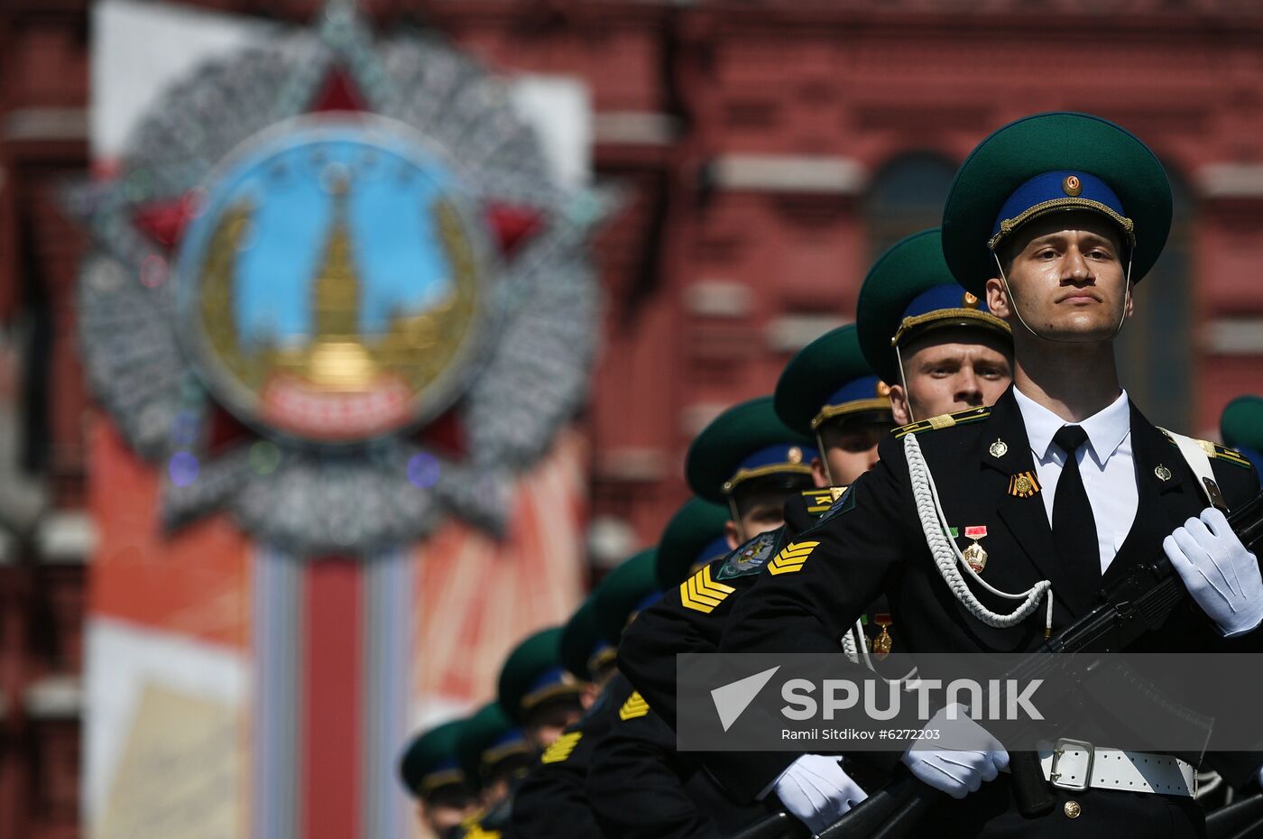 Military parade to commemorate 75th anniversary of Victory in World War II