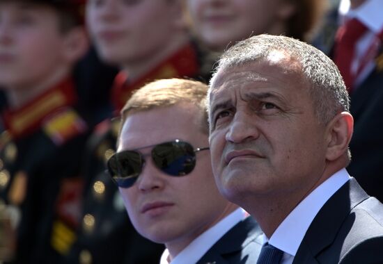 Russian President Vladimir Putin takes part in military parade to mark 75th anniversary of Victory in World War II
