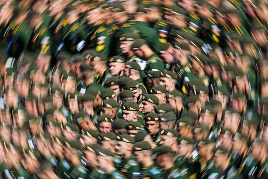 Military parade to commemorate 75th anniversary of Victory in World War II