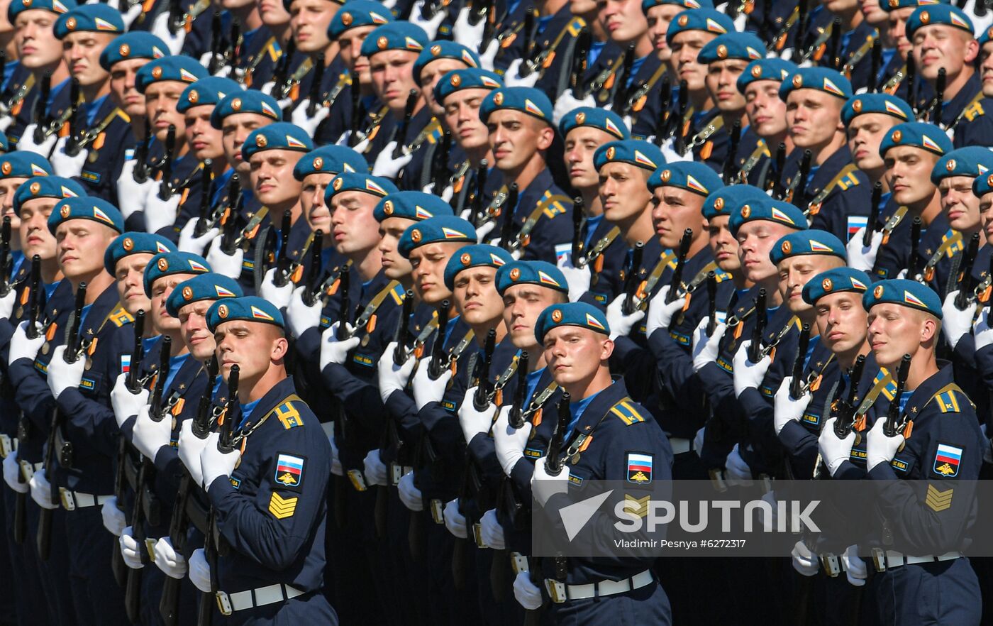 Military parade to commemorate 75th anniversary of Victory in World War II
