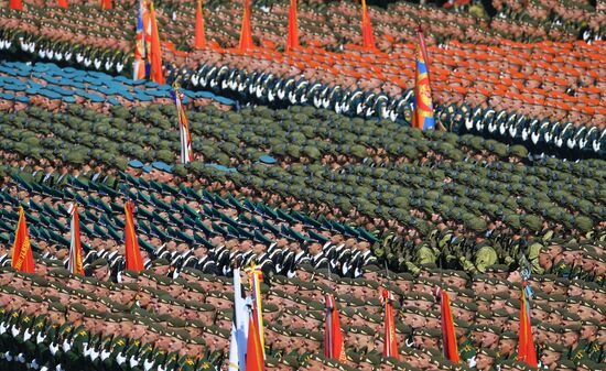 Military parade to commemorate 75th anniversary of Victory in World War II