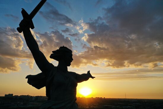 The Motherland Calls monument unveiled after restoration