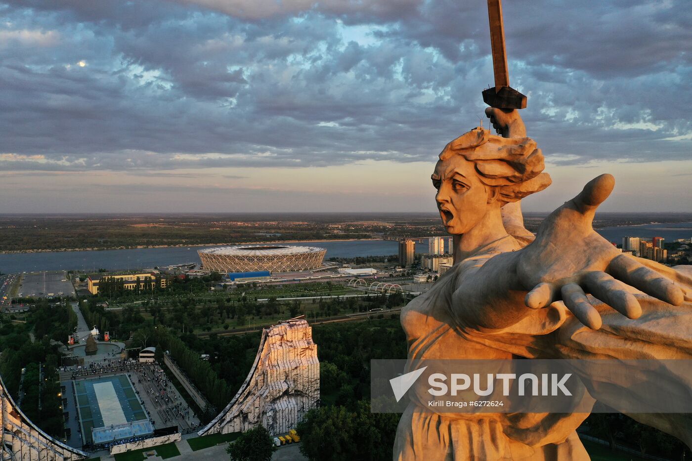 The Motherland Calls monument unveiled after restoration
