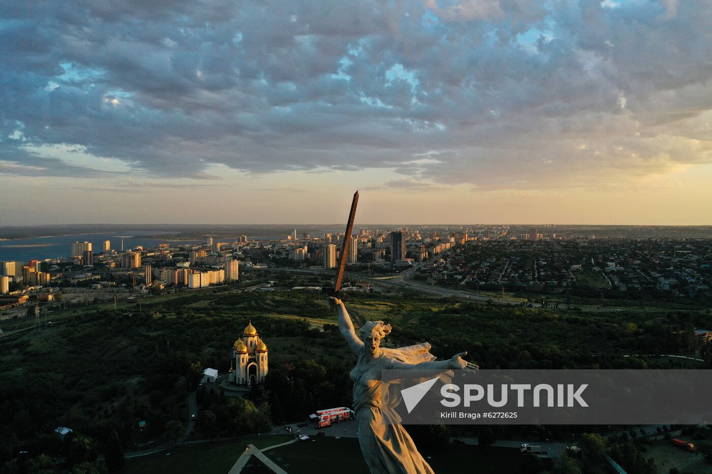 The Motherland Calls monument unveiled after restoration