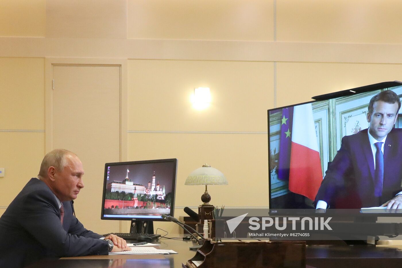 Russia Putin Macron