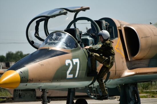 Russia Female Pilots Training