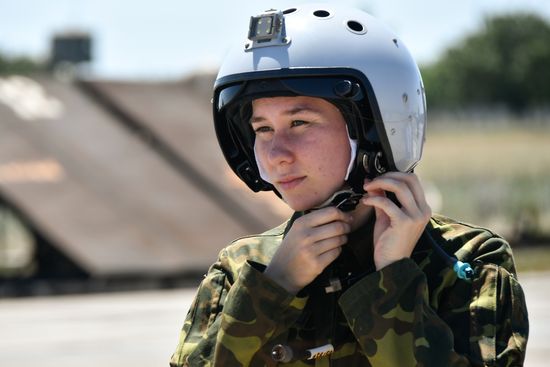Russia Female Pilots Training