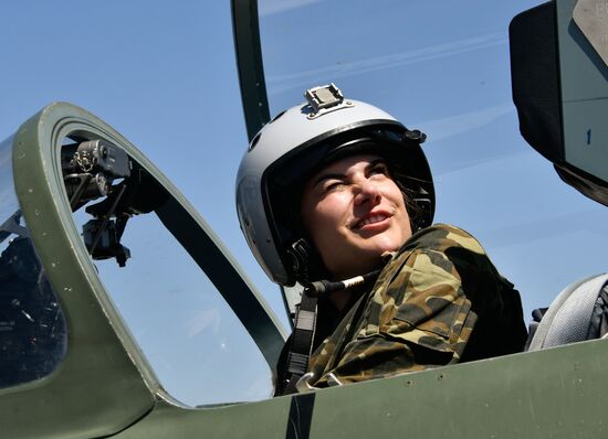 Russia Female Pilots Training