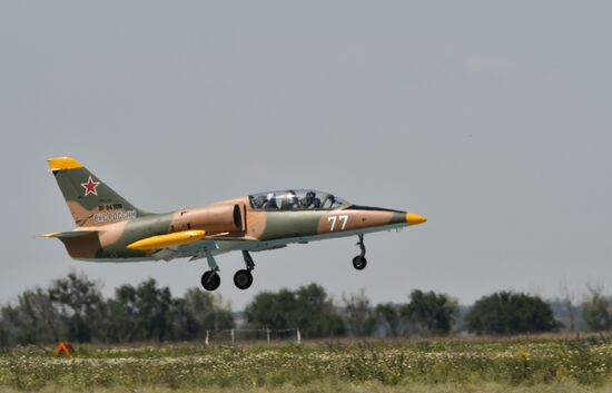 Russia Female Pilots Training