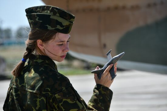 Russia Female Pilots Training